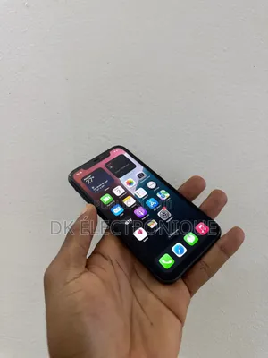 Pomme iPhone 11 64 GB Noir