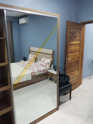 Furnished 1chbre Studio dans Elysée, Sindia à Louer