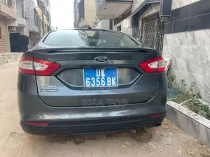 Ford Fusion 2015 Vert