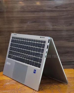 New Ordinateur Portable HP EliteBook 840 G8 32GB Intel Core I7 SSD 1T