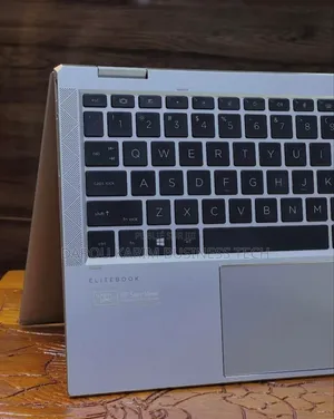 New Ordinateur Portable HP EliteBook 840 G8 32GB Intel Core I7 SSD 1T