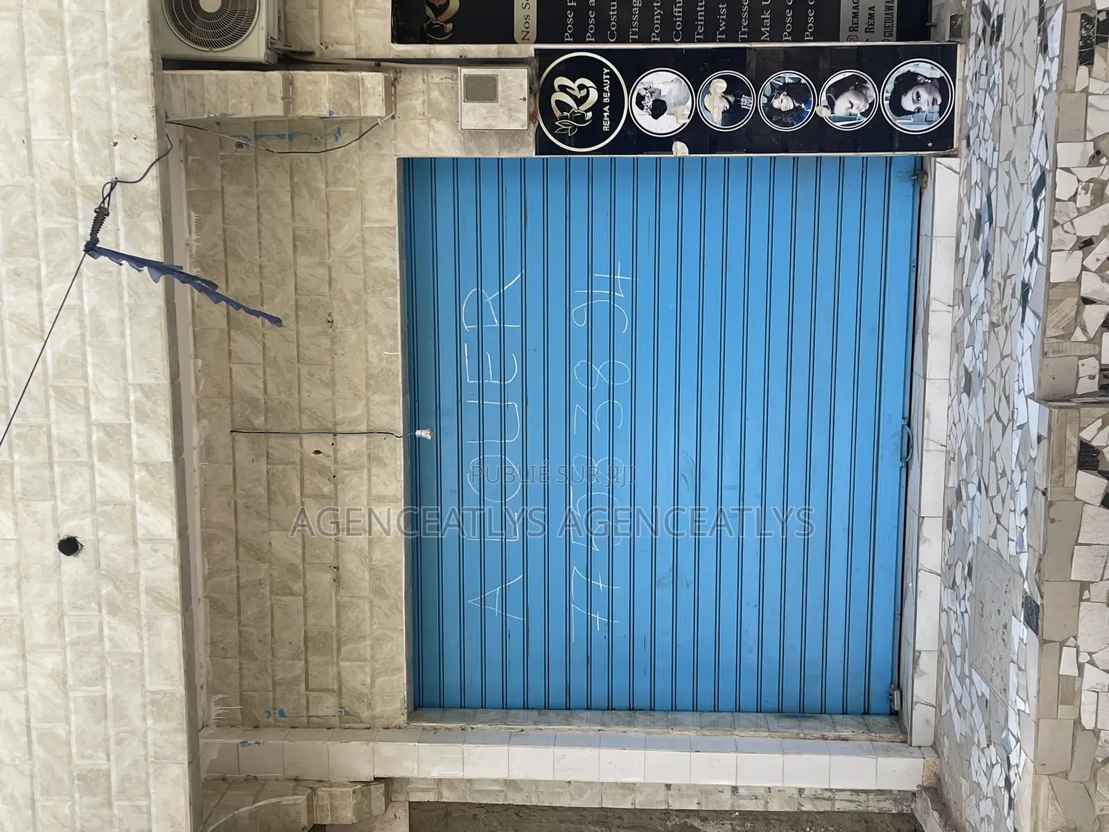 Magasin Avec Salle De Bain a Louer