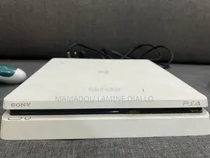 Ps4 Slim À Vendre