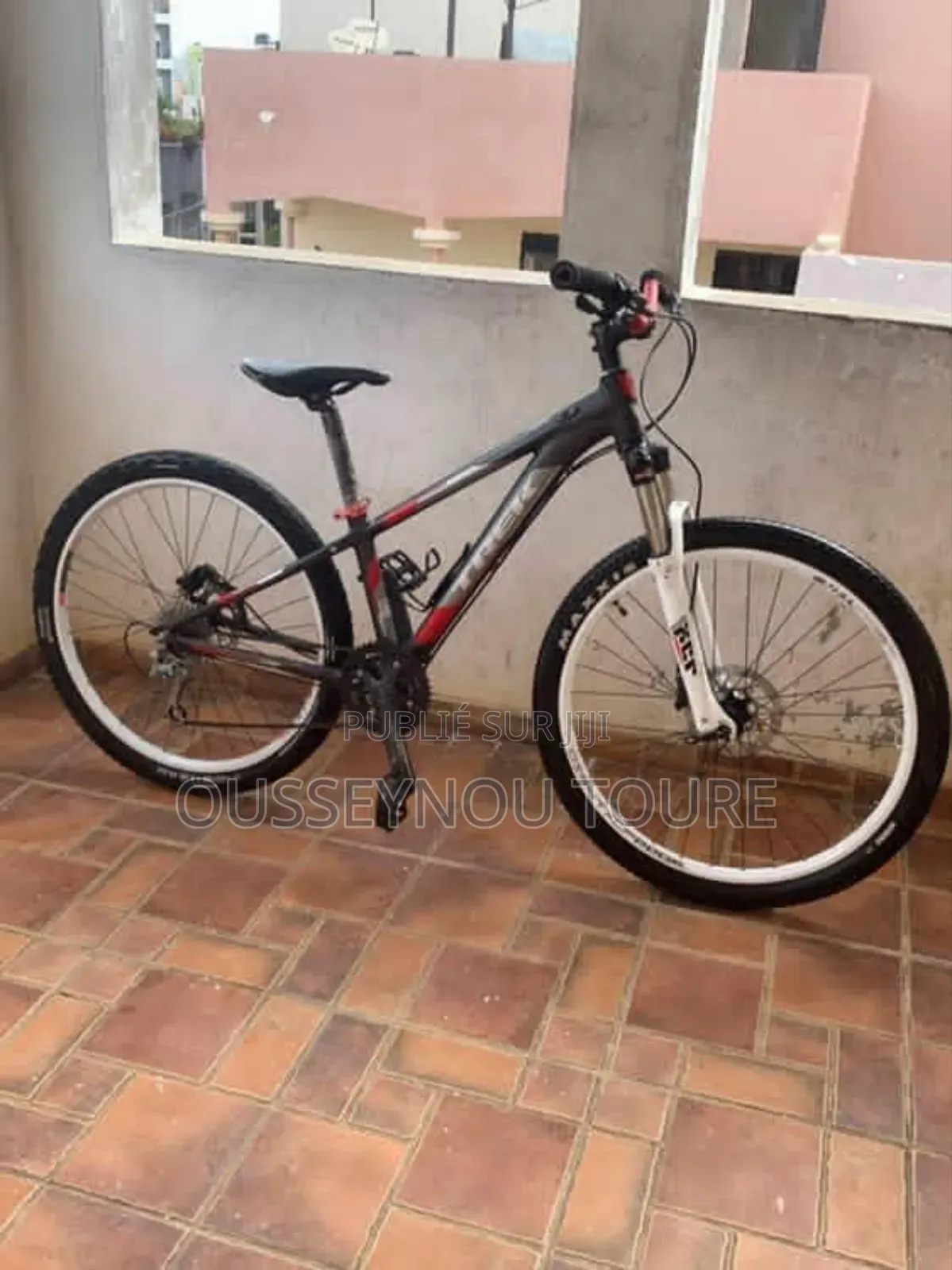 New American Ironhorse LSC 2025 Gris