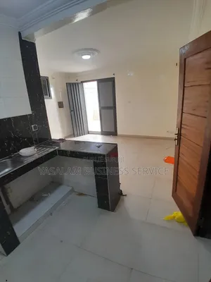 1chbre Studio dans Yasalam Business, Patte d'Oie à Louer