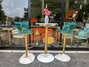 Tête-À-Têtes Neufs