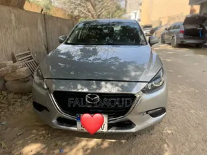 Photo - Mazda 3 2017