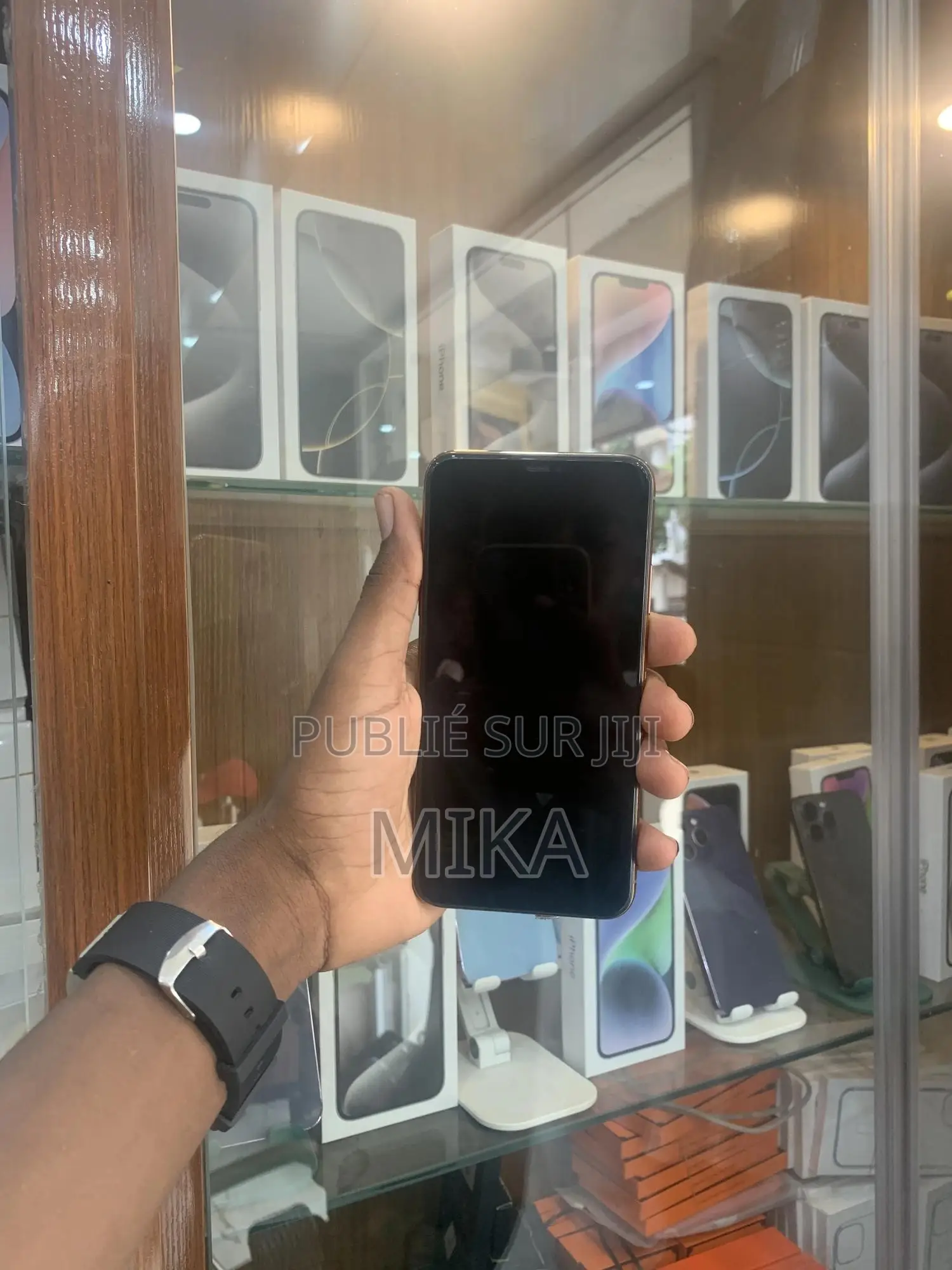 New Pomme iPhone 11 Pro Max 256 GB Or rose