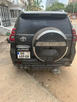 Toyota Land Cruiser Prado 2012 Noir