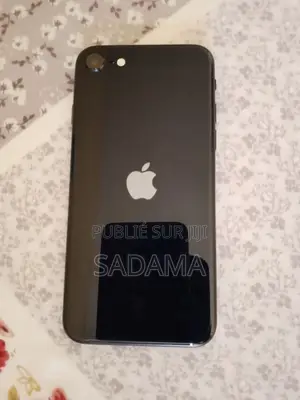 New Apple iPhone SE (2022) 64 GB Black