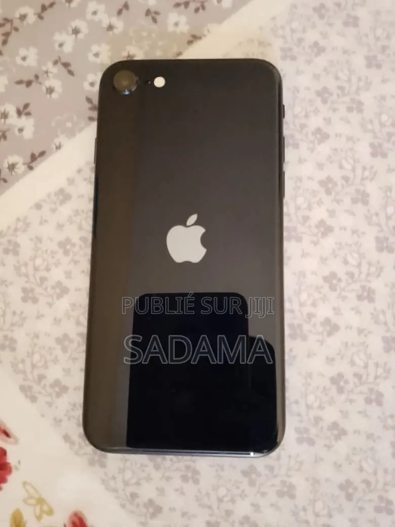 New Apple iPhone SE (2022) 64 GB Black