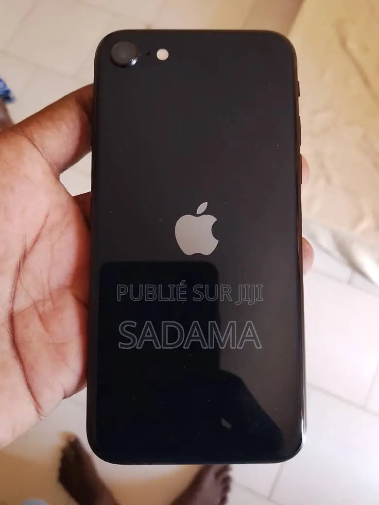 New Apple iPhone SE (2022) 64 GB Black