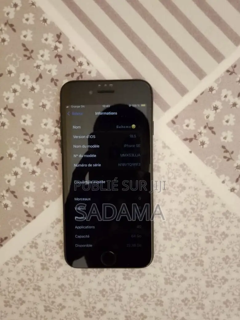 New Apple iPhone SE (2022) 64 GB Black