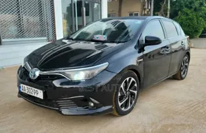 Toyota Auris 2016 Black
