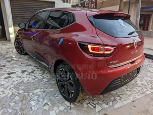 Renault Clio 2019 Rouge