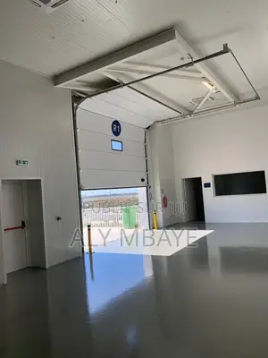 Photo - Porte Sectionnelle Semi Verticale