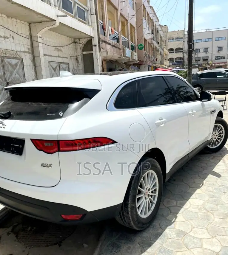 Jaguar F-Pace 2017 Blanc