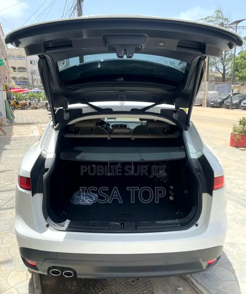 Jaguar F-Pace 2017 Blanc