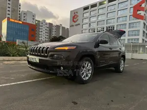 Photo - Jeep Cherokee 2016 Black