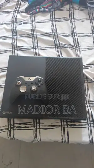 Photo - Xbox One Plus Manette Elite