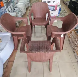 4 Chaises Plastique Original