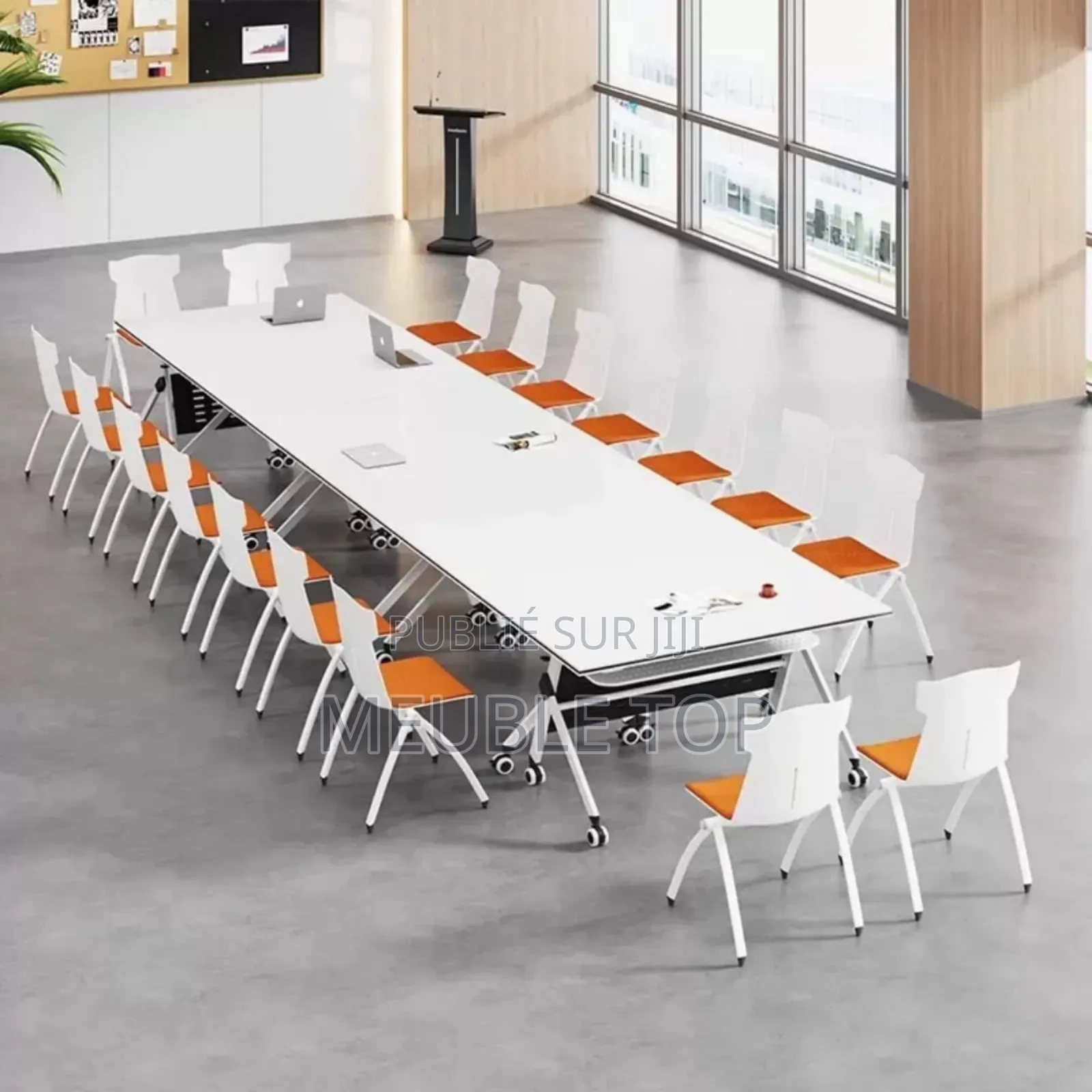 Table De Réunion Neuve Et Importée