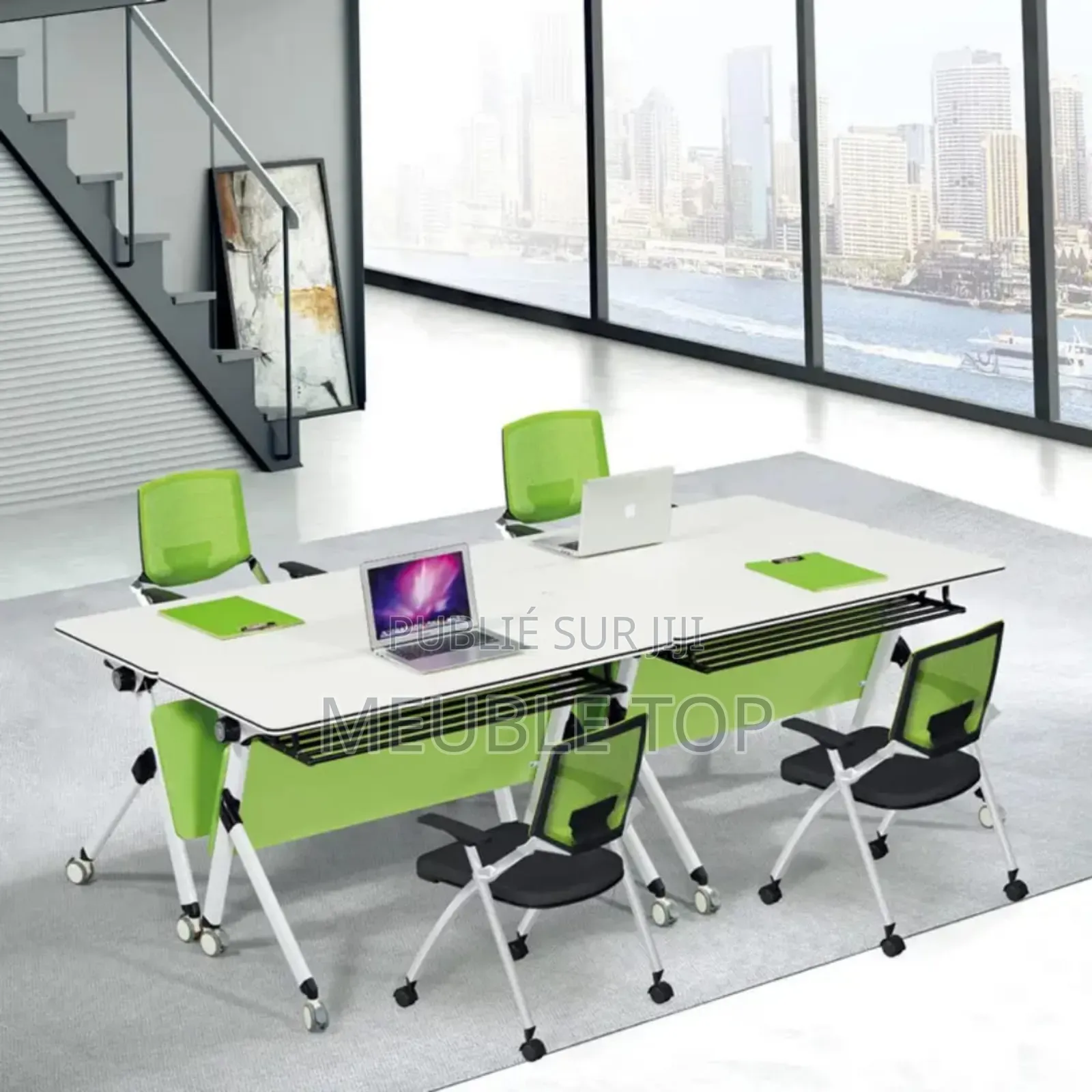 Table De Réunion Neuve Et Importée