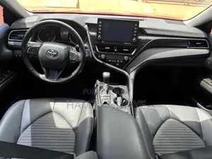 Toyota Camry 2022 Rouge