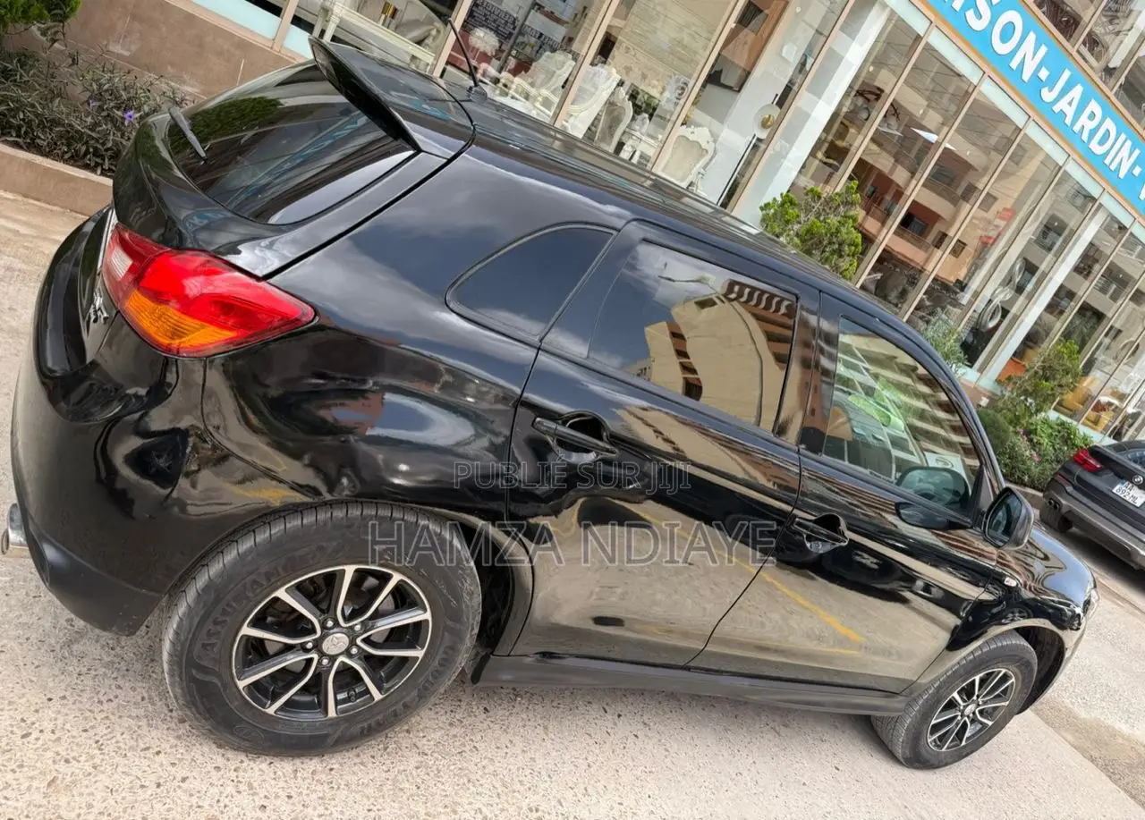 Mitsubishi RVR 2015 Noir Mat