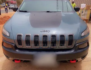 Photo - Location Jeep Cherokee Trailhawk