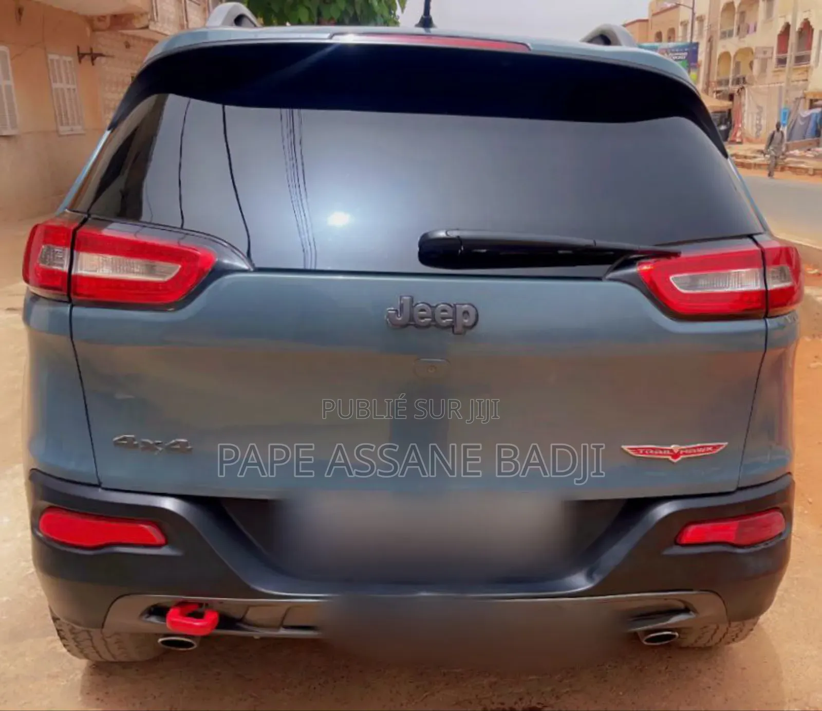 Location Jeep Cherokee Trailhawk