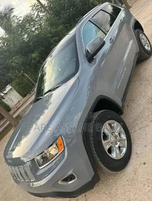 Location Jeep Grand Cherokee Laredo