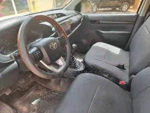 Location Pick-Up Toyota Hilux 2020