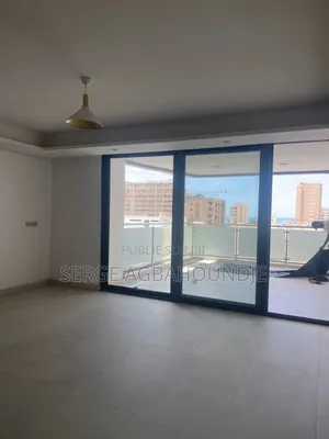 5chbre Appartement dans Appartement F5 Haut, Dakar Plateau à Louer