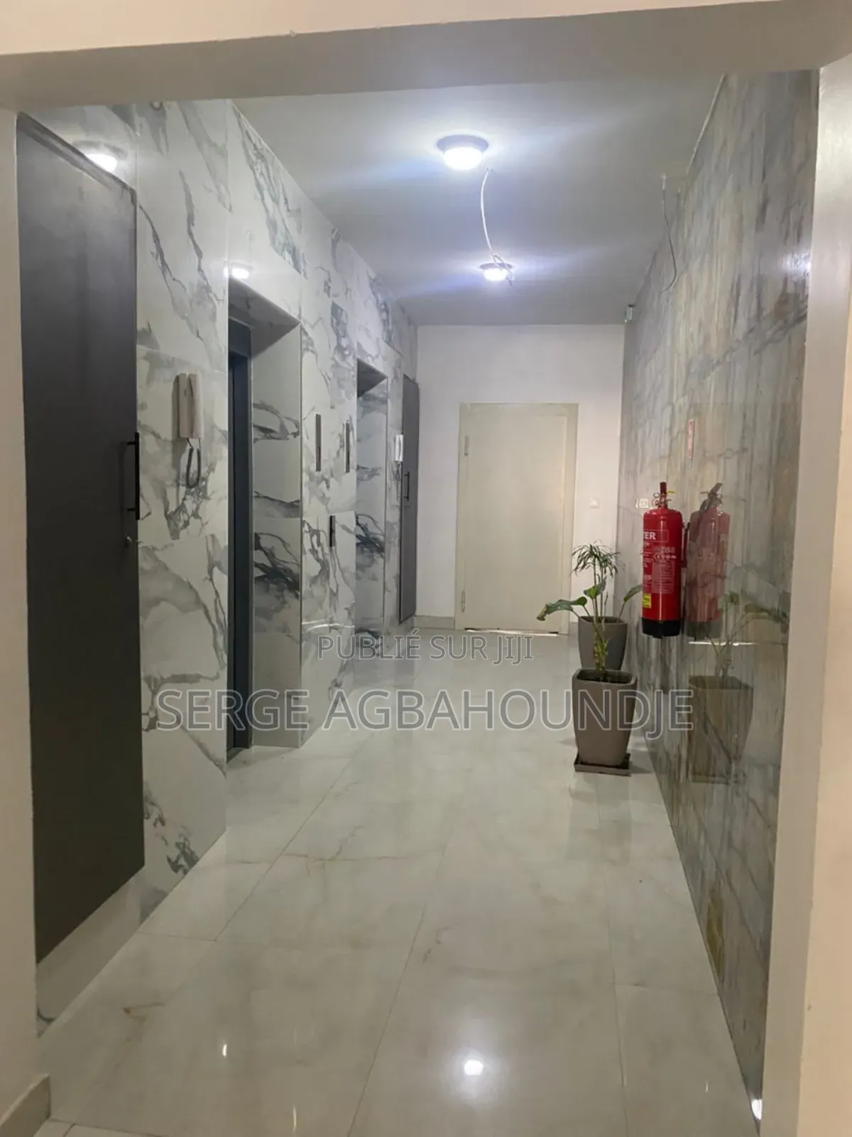 5chbre Appartement dans Appartement F5 Haut, Dakar Plateau à Louer