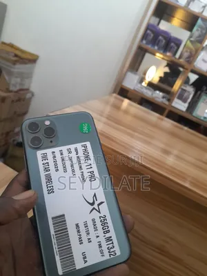 Nouveau Apple iPhone 11 256 GB Vert