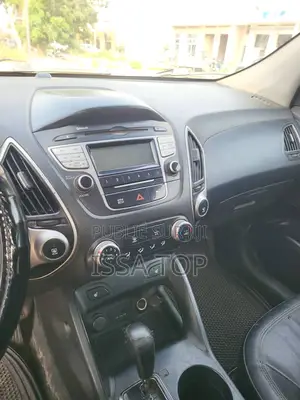 Hyundai Tucson 2012 Black