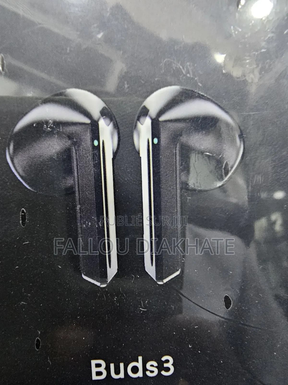 Buts 3 Original Disponible