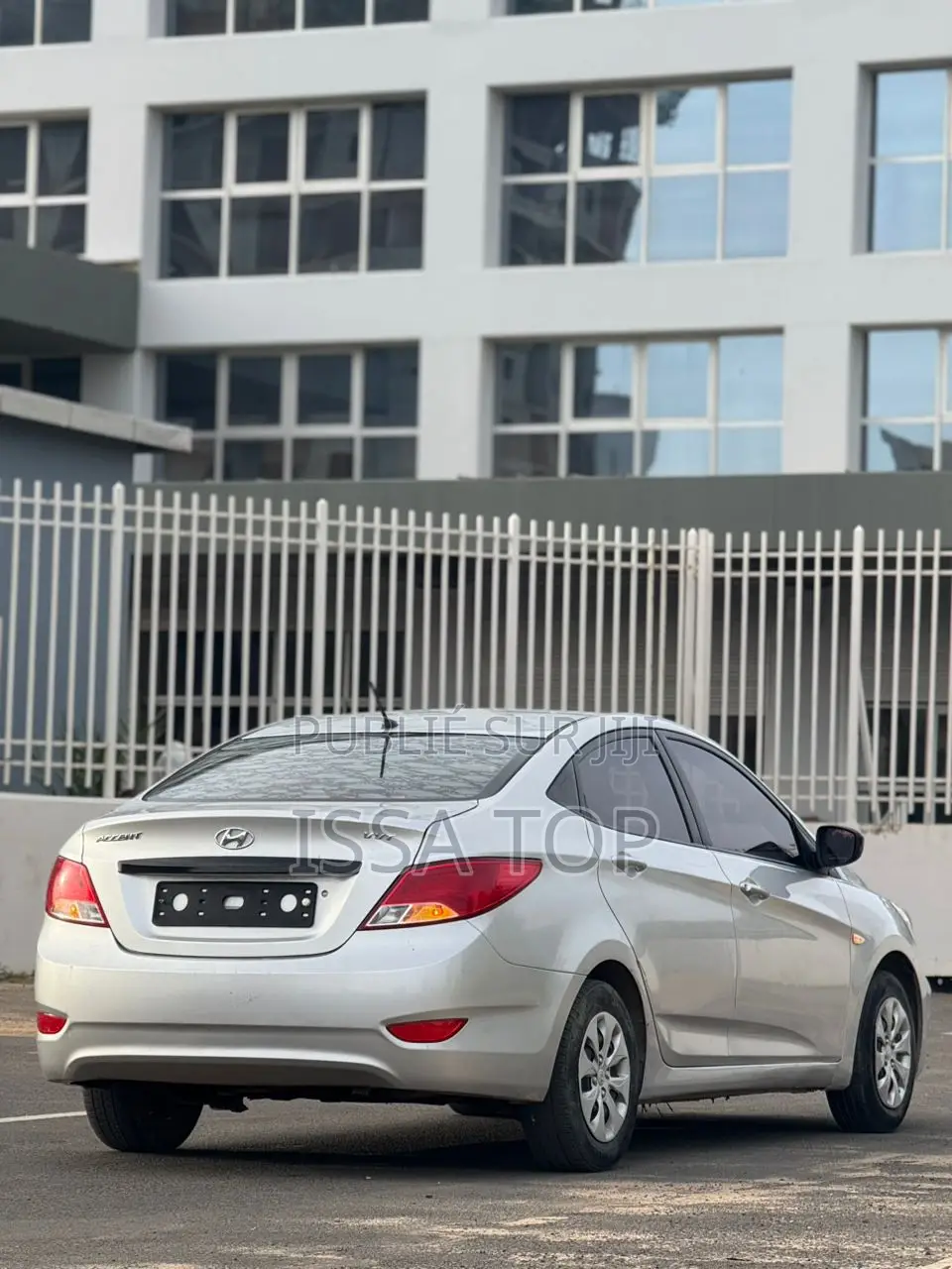 Hyundai Accent 2016 Gris
