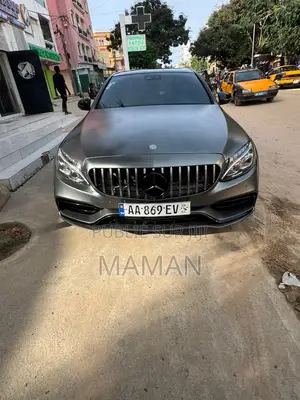 Mercedes-Benz C43 2017 Gris