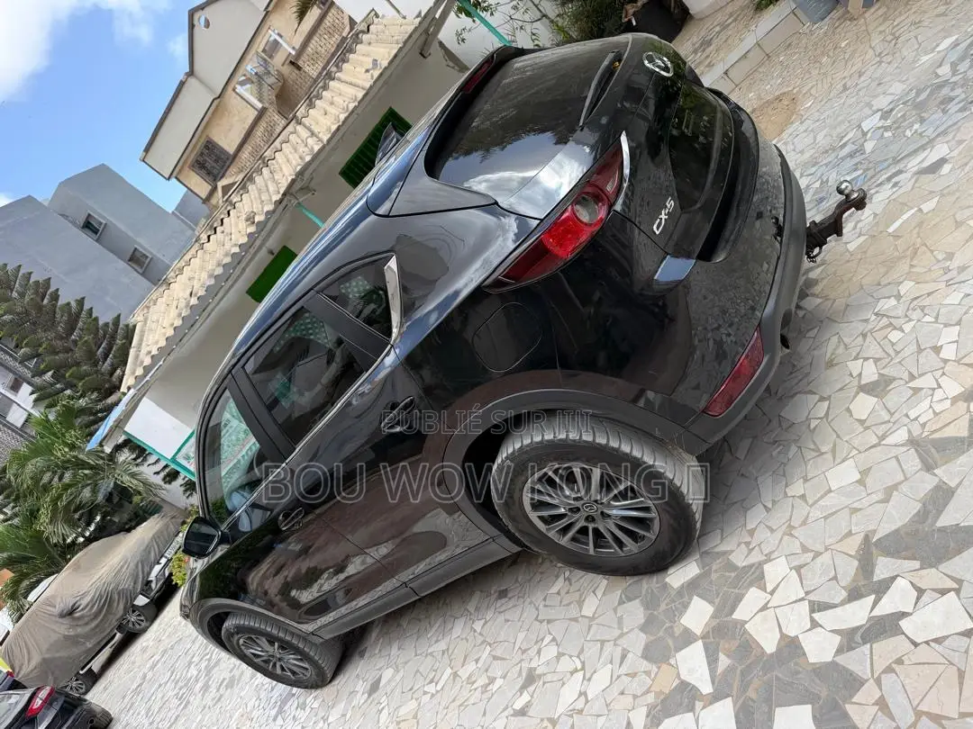 Mazda CX-5 Touring AWD 2017 Black