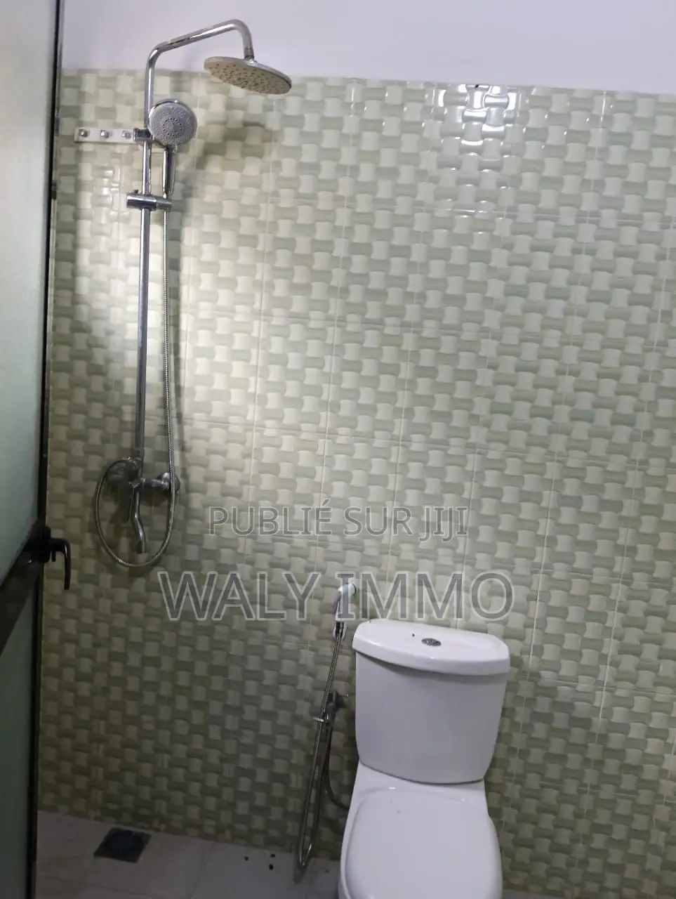 6chbre Maison dans Villa, Sindia à Louer