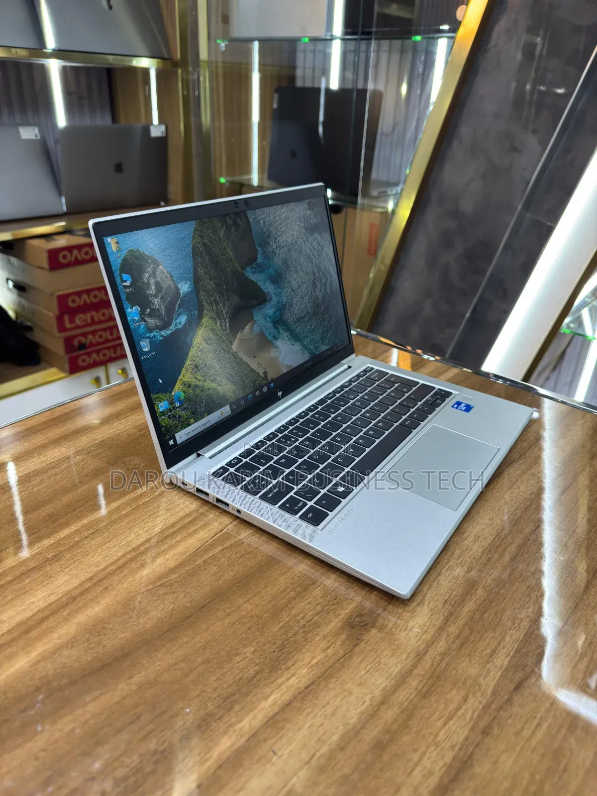 New HP EliteBook 830 G8 16GB Intel Core I5 SSD 256GB