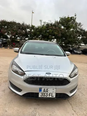 Photo - Ford Focus 2015 Gris