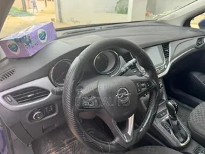 Opel Astra 2017 Blue