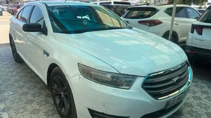 Ford Taurus 4dr Sedan 2016 Blanc