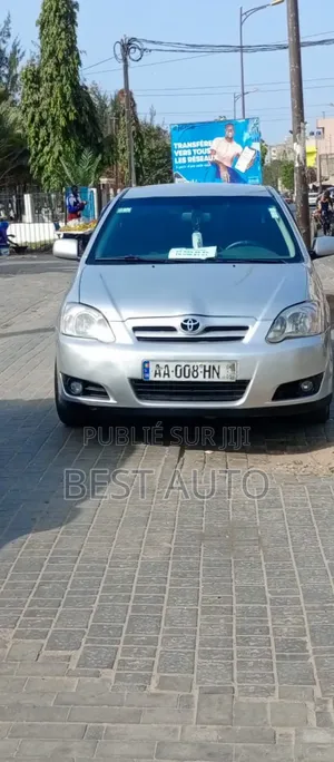 Photo - Toyota Auris 2012 Gris