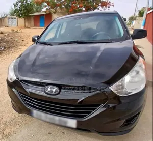 Hyundai Tucson GLS AWD 2013 Black