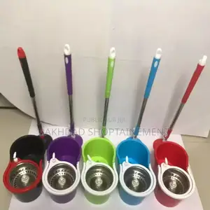  Kit Balai Serpillière Rotatif + Seau Essoreur – 9000 Fcfa 