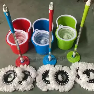  Kit Balai Serpillière Rotatif + Seau Essoreur – 9000 Fcfa 